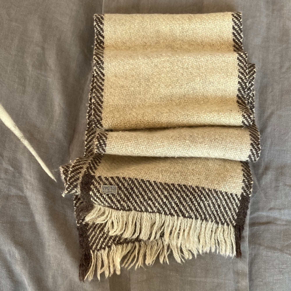 Vintage wool Cream and Brown Fringed Scarf from Kotivilla OY Finland